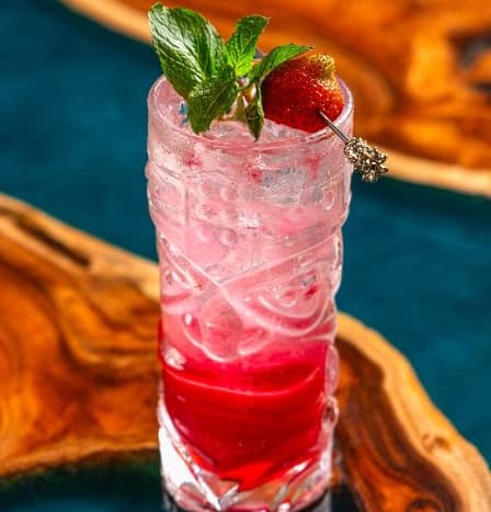 Berry Breeze — Refreshing berry mocktail with a fruity and slightly sparkling finish. Sweet, vibrant, and full of f