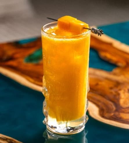 Mango — Fresh mango juice with a naturally sweet and tropical flavor. Smooth, vibrant, and full of sunshine